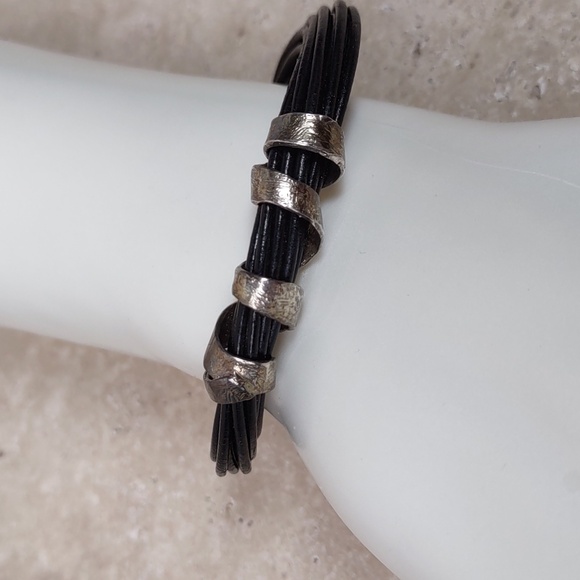 Silpada Sterling Silver/Leather Cord Bracelet - Picture 1 of 10